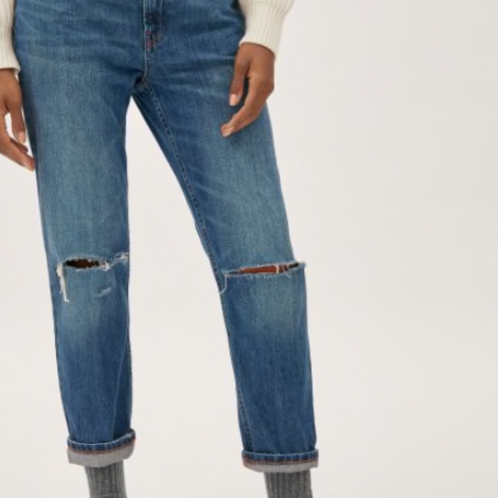 Everlane Super-Soft Relaxed Jean Distressed (The Summer Jean)